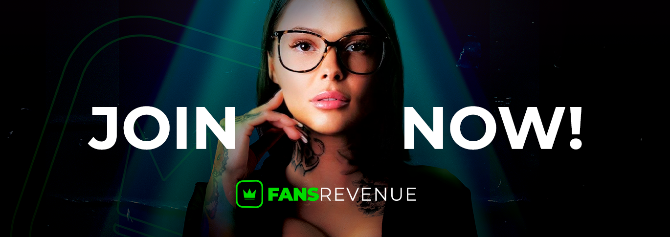Iamhely uses FansRevenue